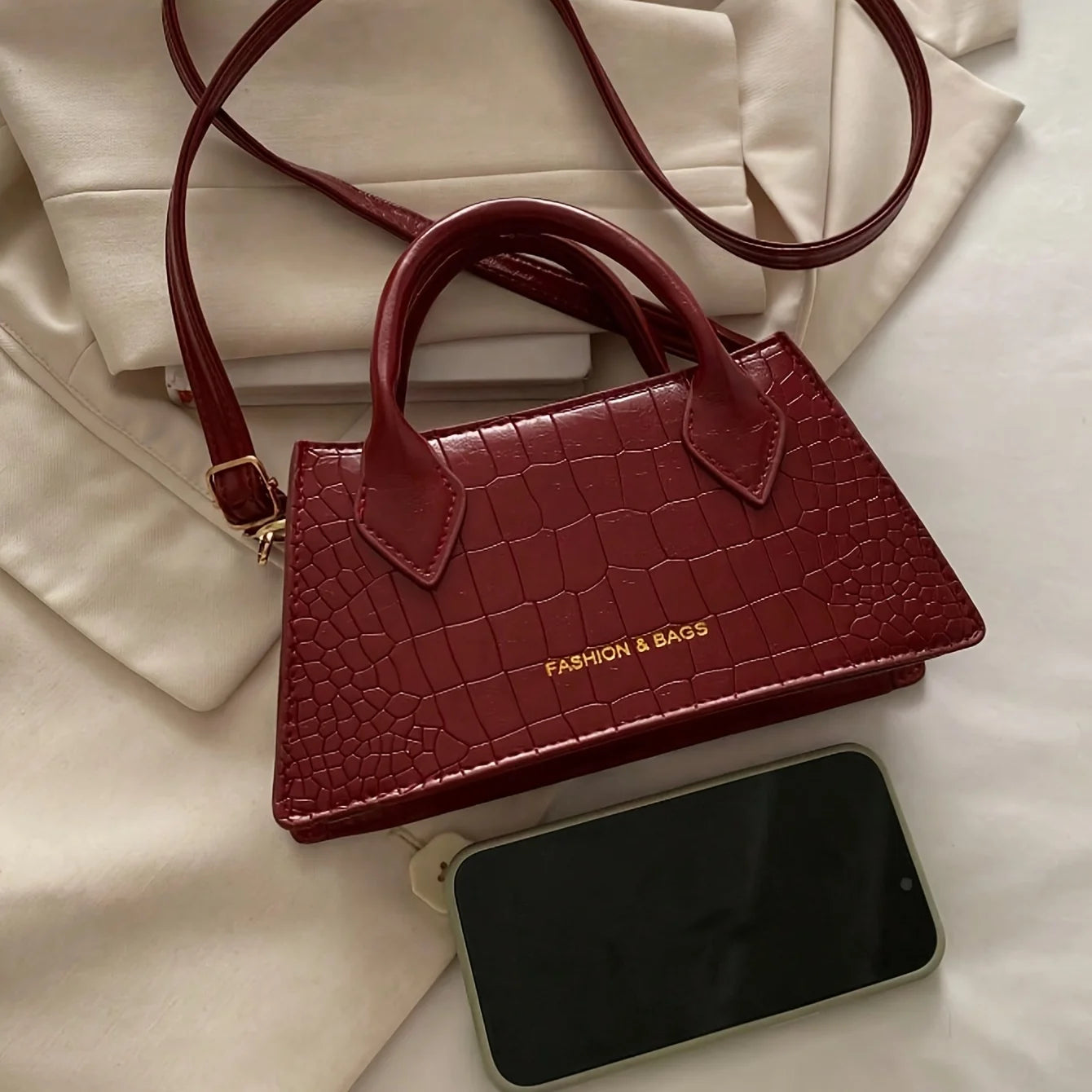 Burgundy Red Elegant Small Bag, Adjustable Shoulder Strap and Zipper Closure, Suitable for Travel and Daily Use